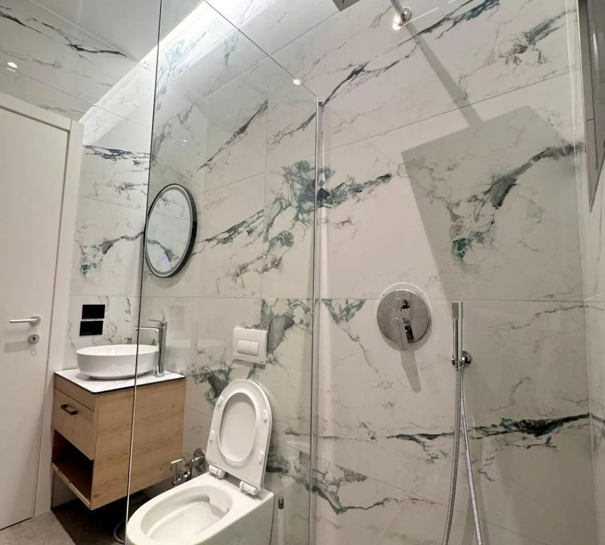 Anil Luxury Apartments غوليم ألبانيا