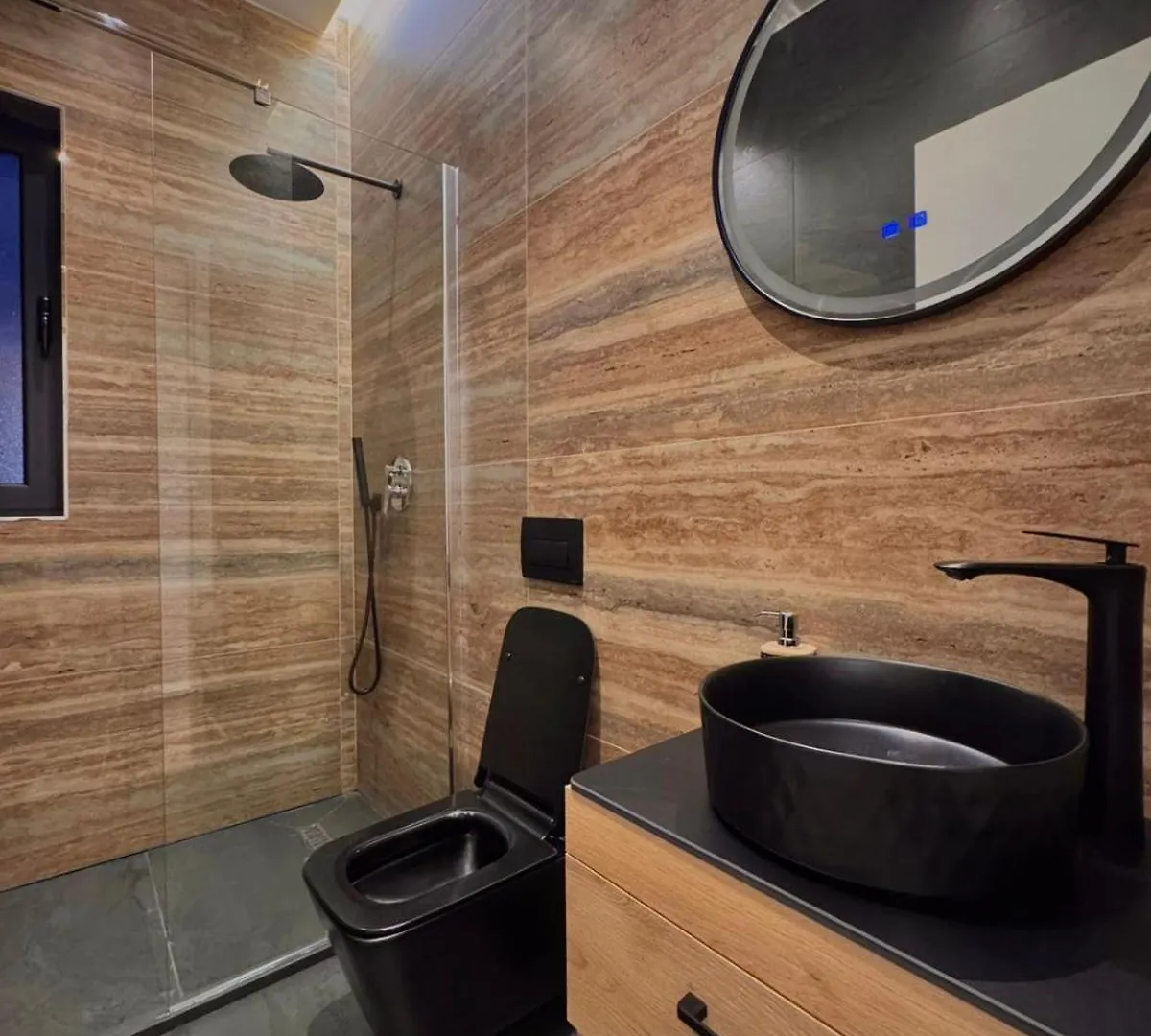 Anil Luxury Apartments غوليم
