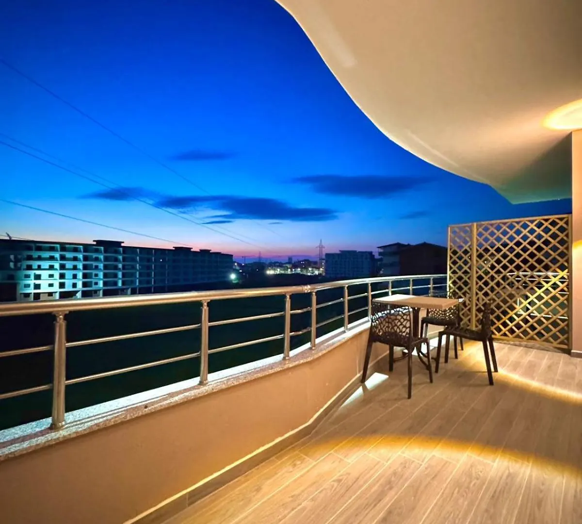 Anil Luxury Apartments غوليم
